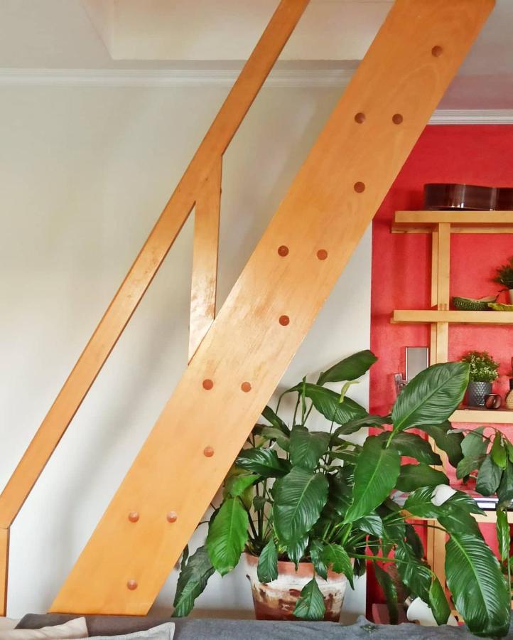 Homestay Attic Private Bedroom 阿尔热祖尔 外观 照片