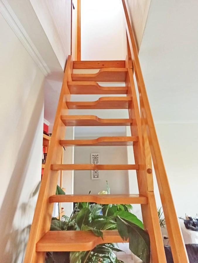 Homestay Attic Private Bedroom 阿尔热祖尔 外观 照片