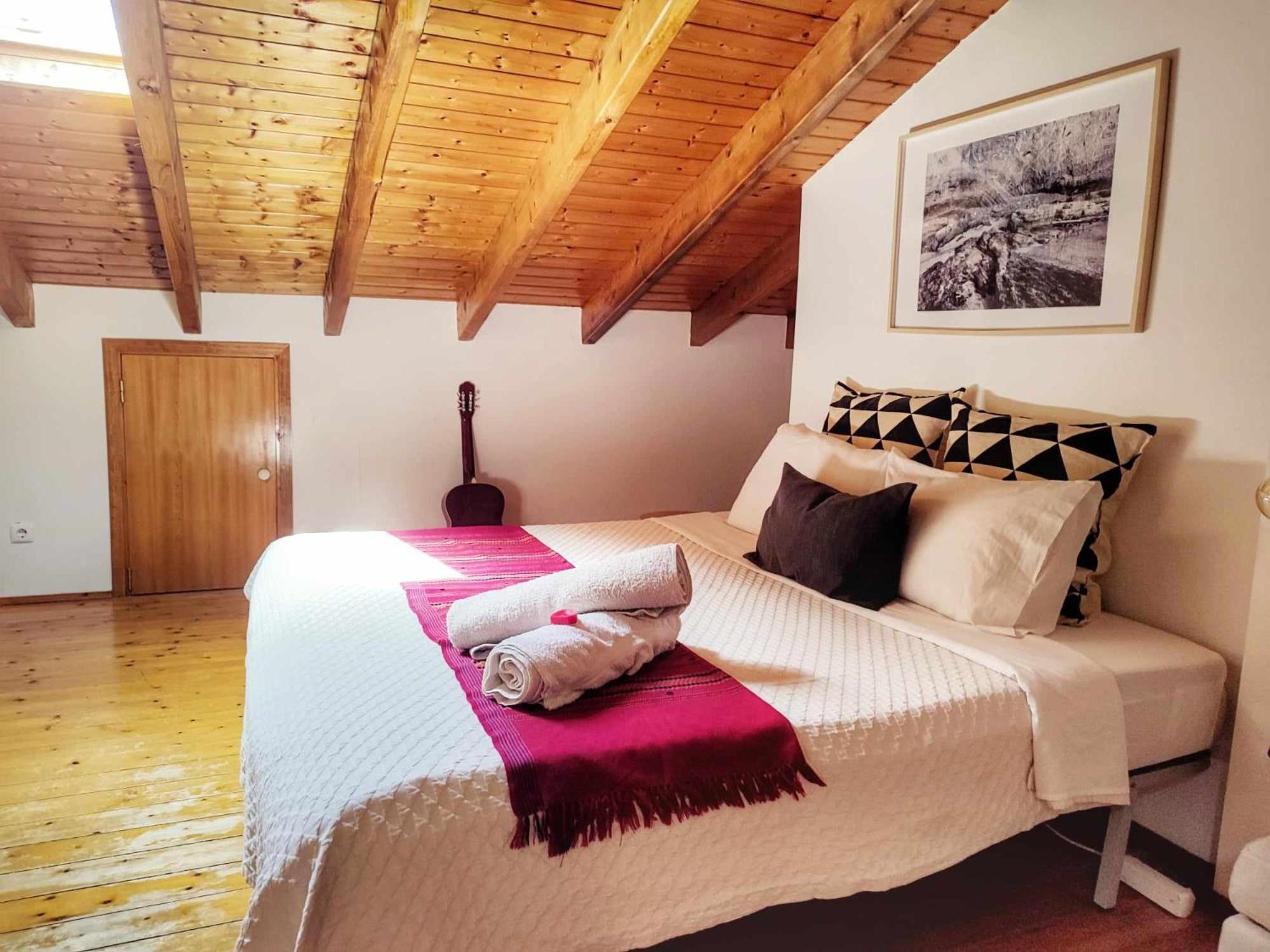 Homestay Attic Private Bedroom 阿尔热祖尔 外观 照片